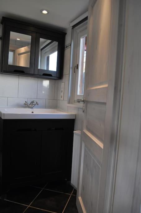 Ferienhaus Gemuetliches Blockhaus Fusslaeufig Zur Messe *